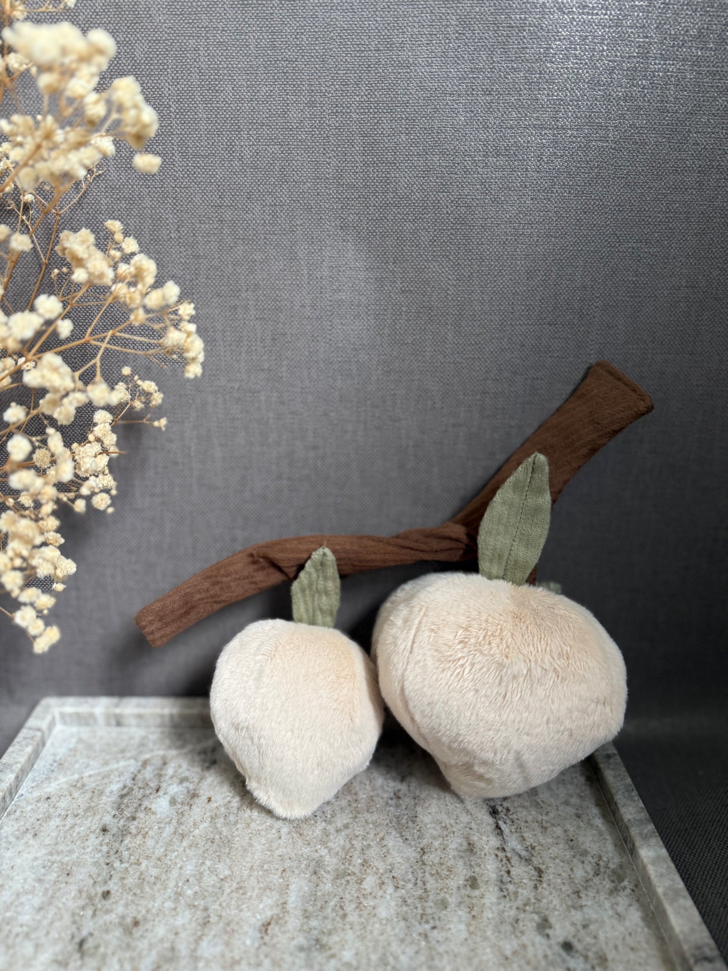 Pêches - Peluche de fouille